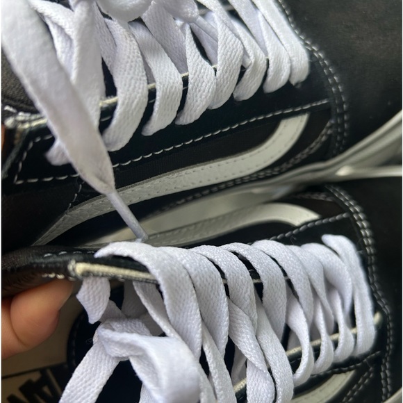 VANS! - Picture 7 of 12